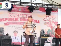 Semarak HUT ke-80 RI, Wali Kota Lubuk Linggau Buka Lomba Panjat Pinang