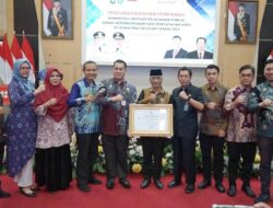 Pemkot Lubuk Linggau Terima Penghargaan Top 6 Inovasi Pelayanan Publik