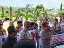 22 Hari Tanpa Tersangka: Ribuan Massa Segel Moral Polres Musi Rawas, Desak Kasus Sopiah Ditarik ke Polda