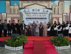 KH. Moch. Atiq Fahmi Melantik Kepsek SMP dan SMA Ar Risalah Lubuklinggau 