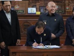 Paripurna DPRD Lubuk Linggau, Mendengarkan Laporan Banggar